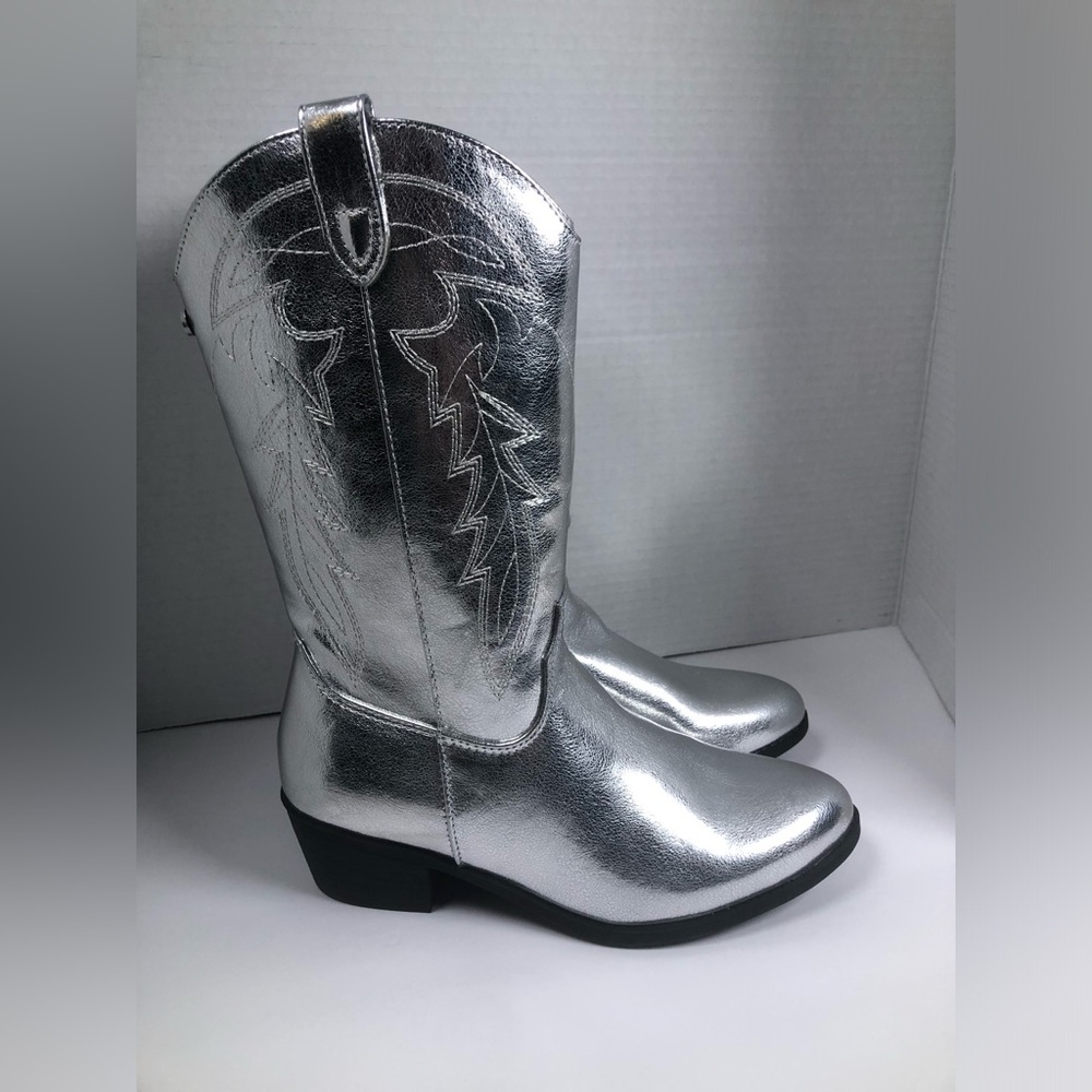 Steve Madden Silver Metallic Western Boots NWOT size 4 - Picture 7 of 14